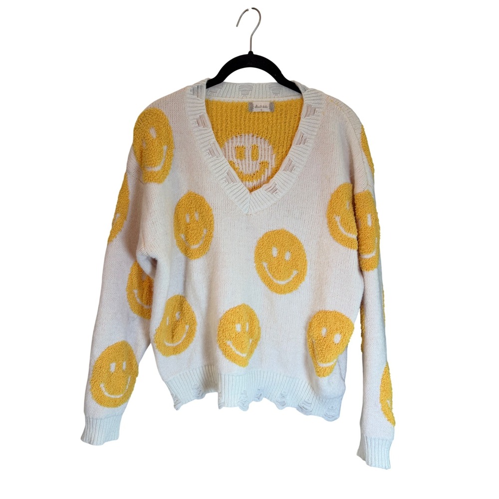 Altar'd State Smiley Face Distressed V-Neck Sweater White Yellow Small BSW2482